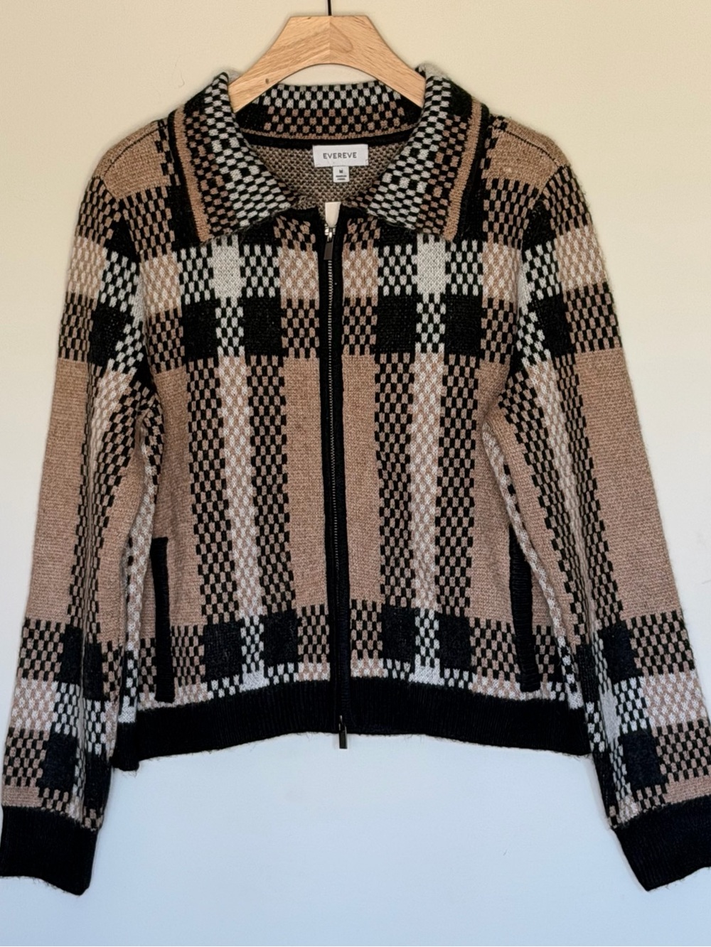 Evereve Black and Beige Checked Cardigan Jacket - Picture 2 of 4